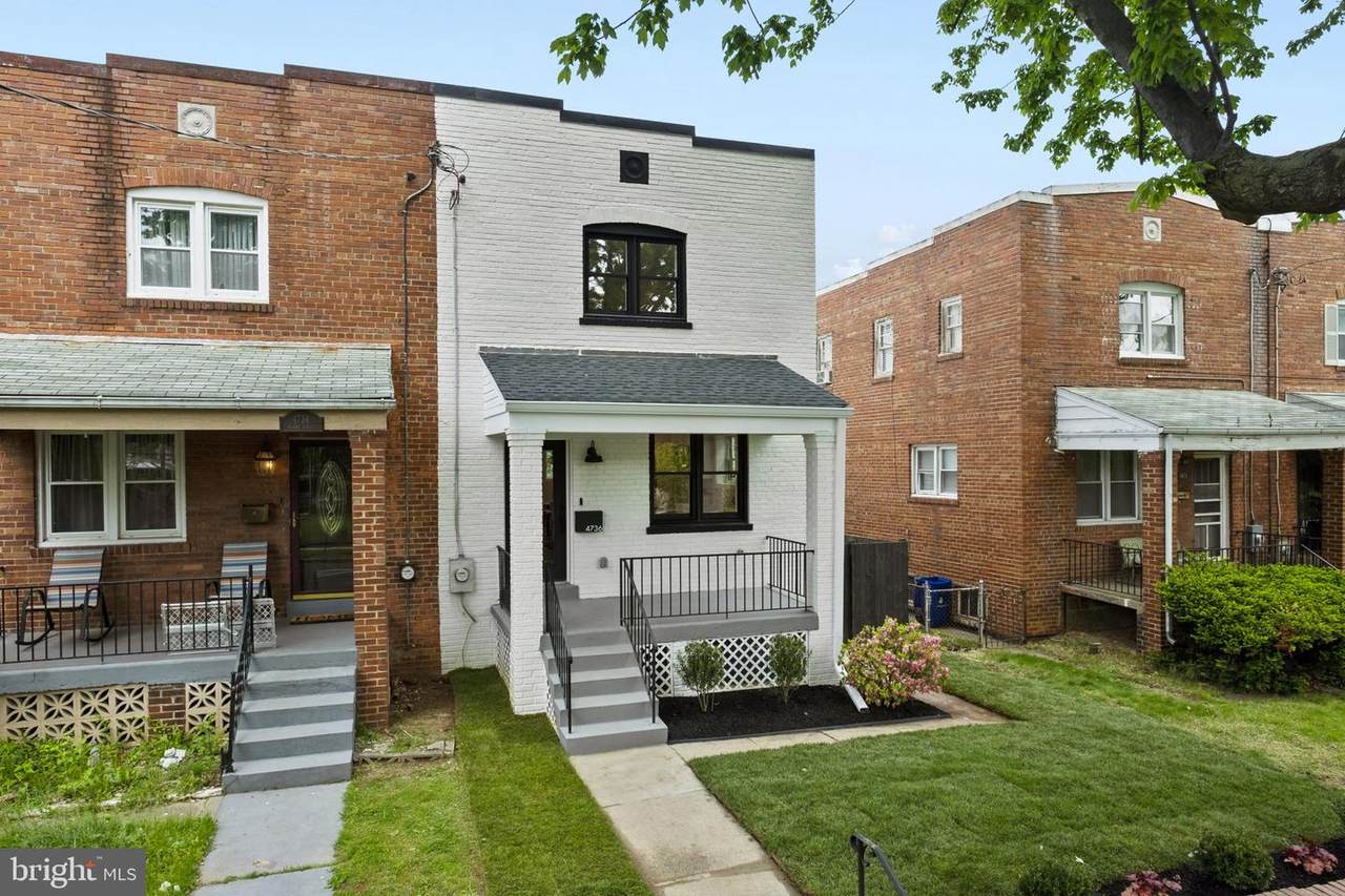 4736 Blaine Street - Photo 1