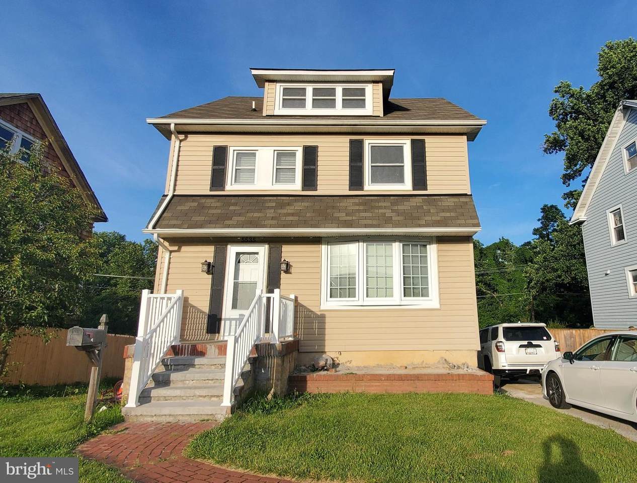 5535 Oregon Avenue - Photo 1