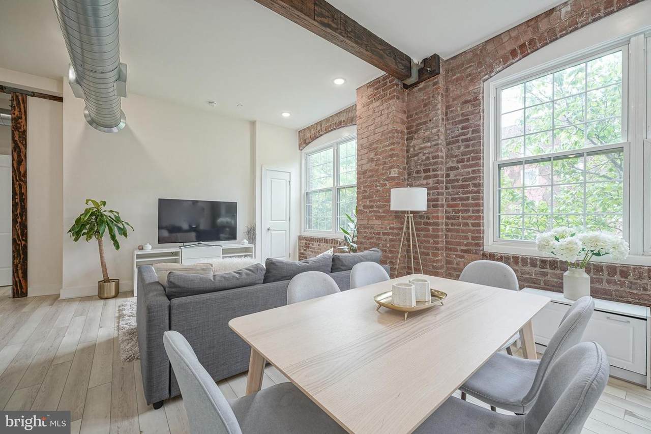 1508 Mascher Street - Photo 1