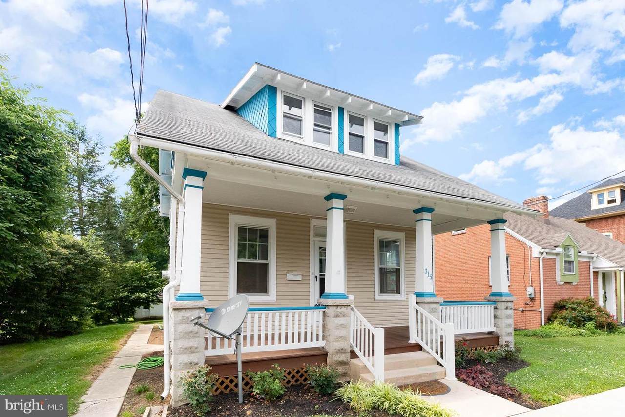 315 11TH Street - Photo 1
