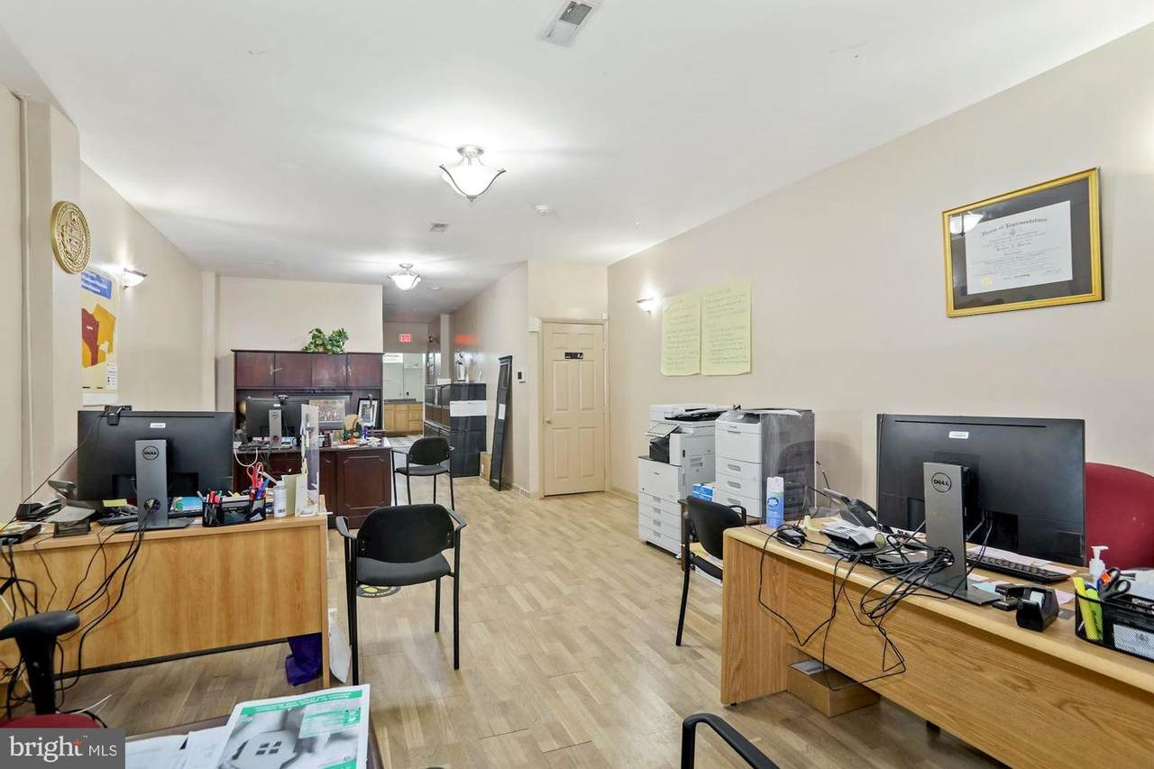 1444 Point Breeze Avenue - Photo 1