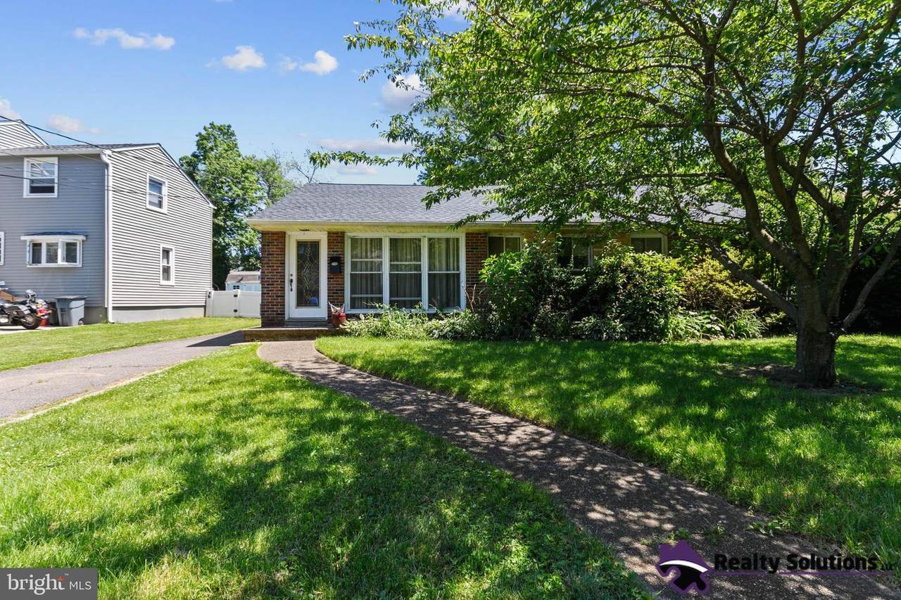 50 Kendall Boulevard - Photo 1