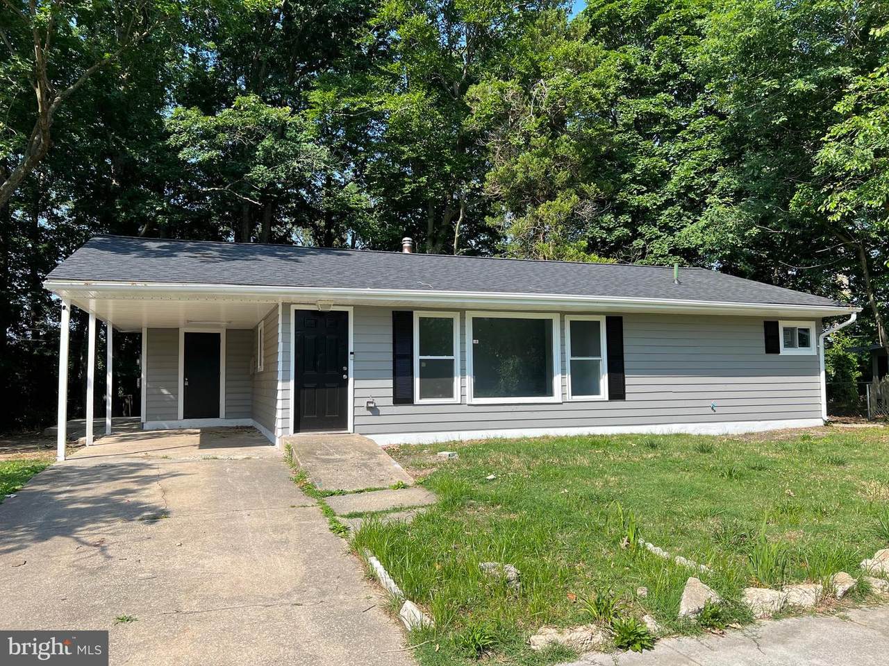 267 Governors Boulevard - Photo 1