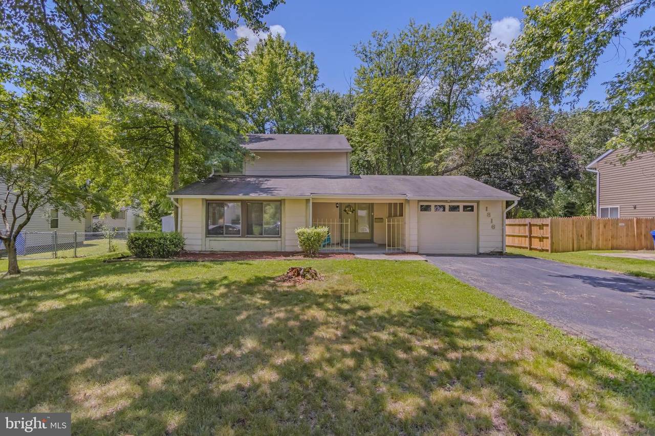 1816 Price Lane - Photo 1