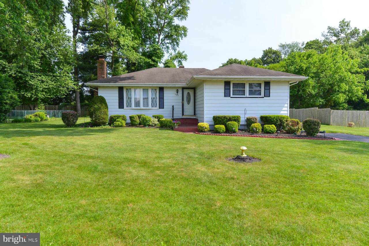1107 Somerset Avenue - Photo 1
