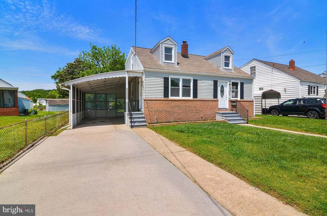 802 Woodlynn Road - Photo 1