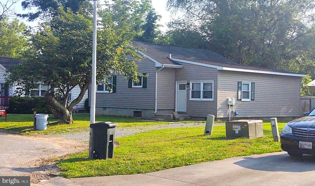 12070 College Place - Photo 1