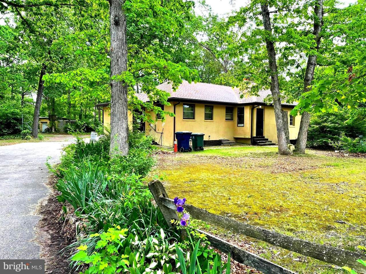 746 Malaga Road - Photo 1