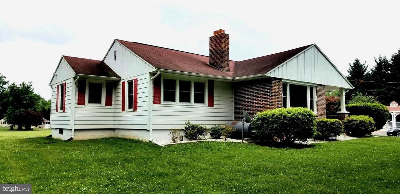 4008 Lee Road - Photo 1