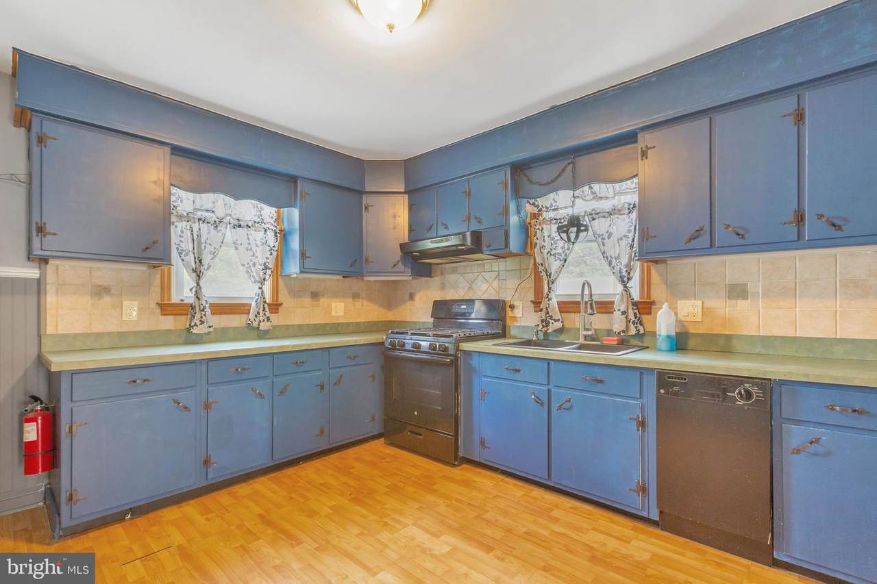 71 Shirley Avenue - Photo 1