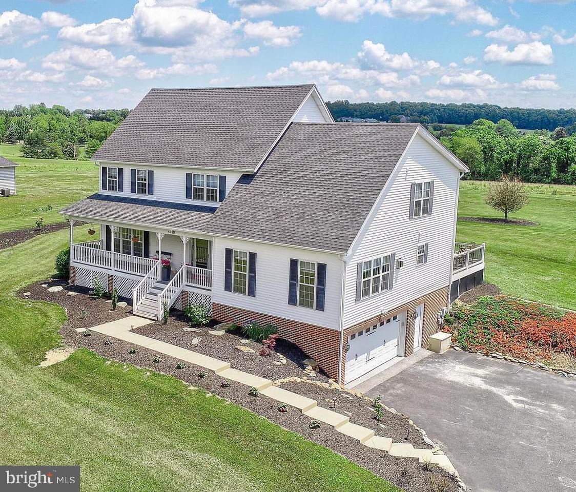 4240 Evergreen Road - Photo 1