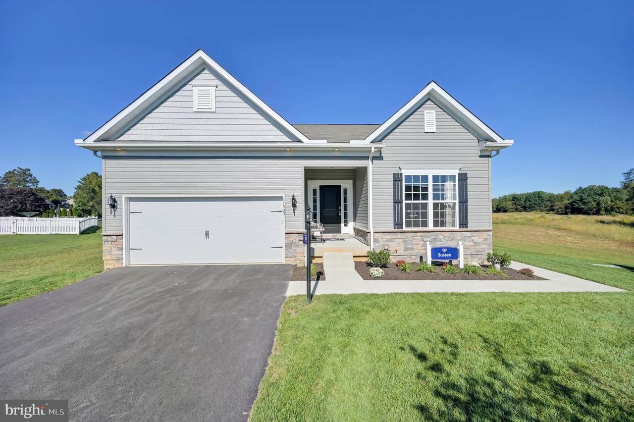 230 Heron Circle - Photo 1