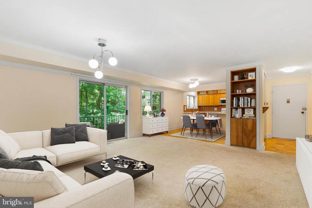 10619 Montrose Avenue - Photo 1