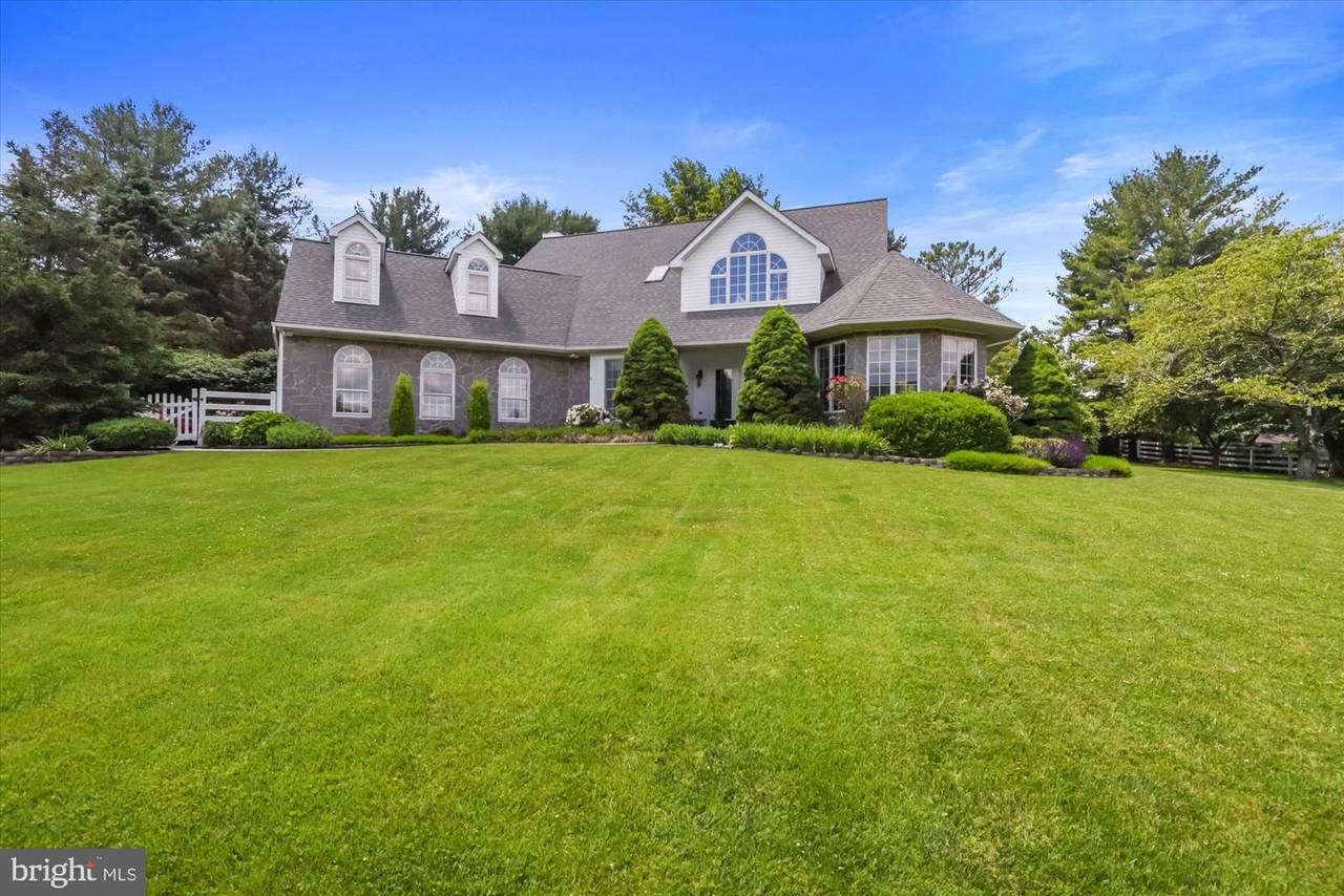 8518 Hollow Road - Photo 1