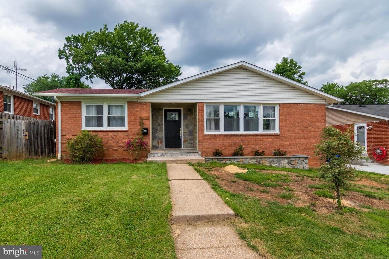 504 Melbourne Avenue - Photo 1