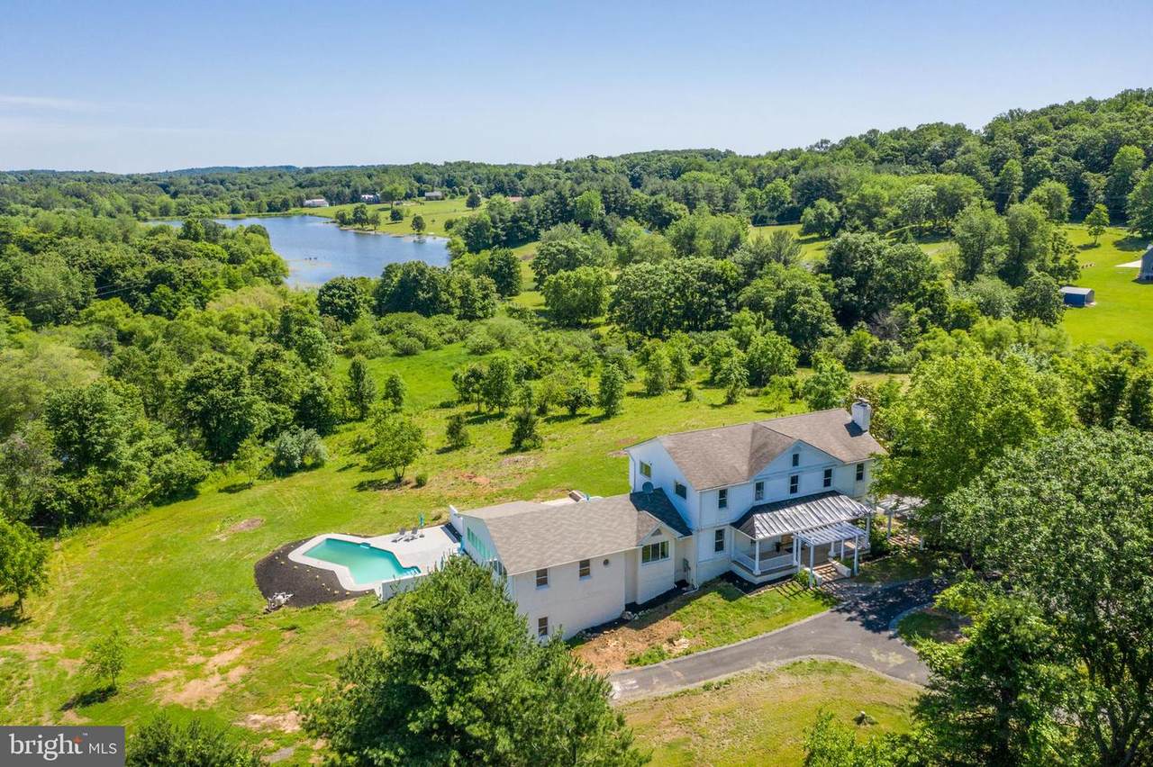 4521 Lakeside Court - Photo 1