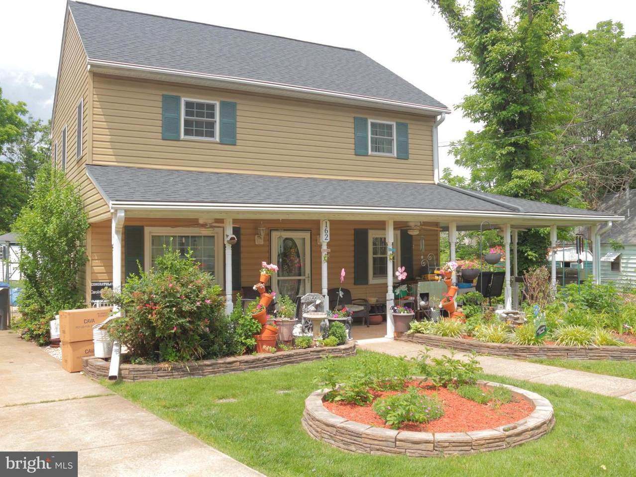 162 Cabbel Drive - Photo 1