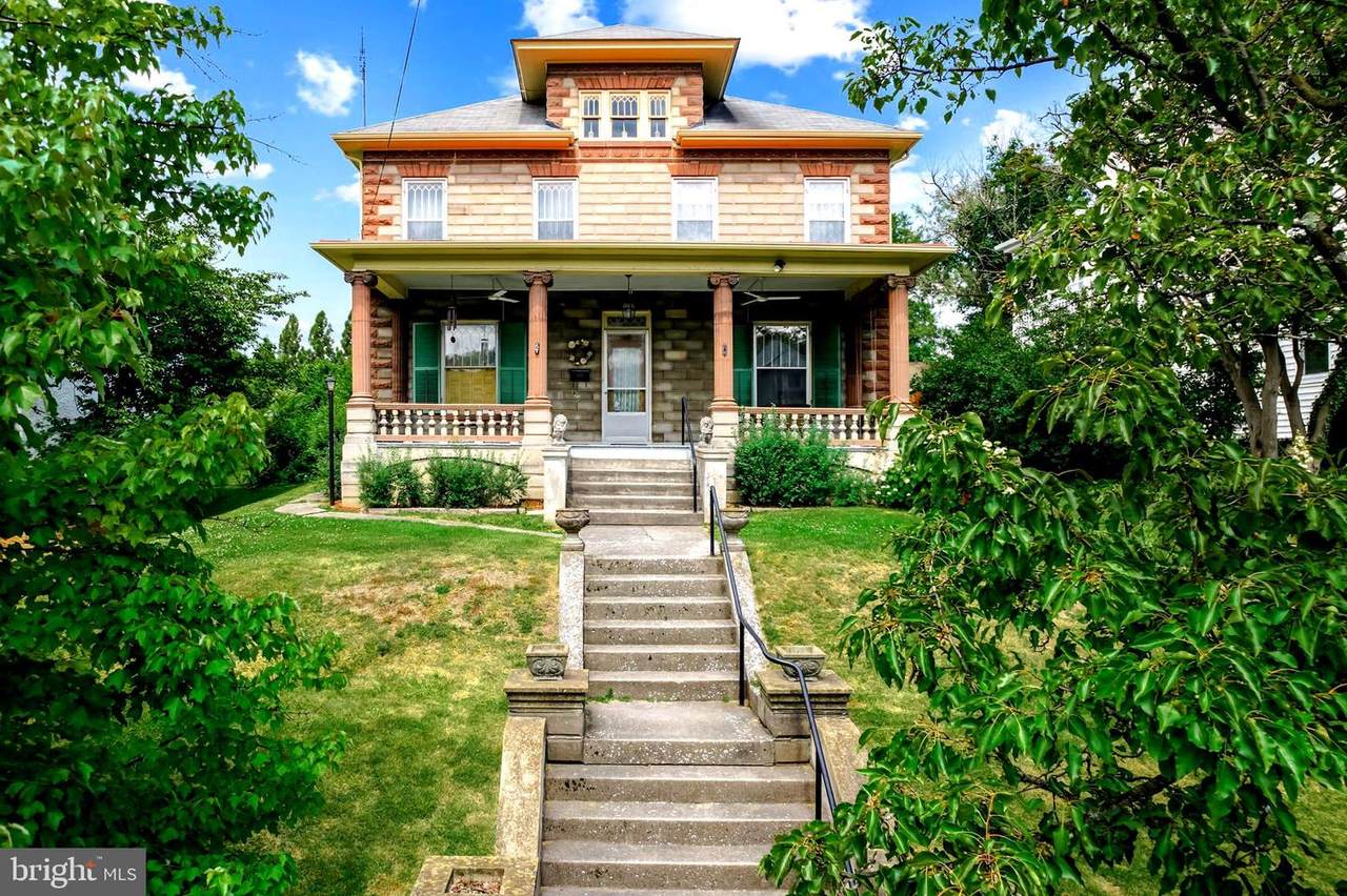 439 Braddock Street - Photo 1