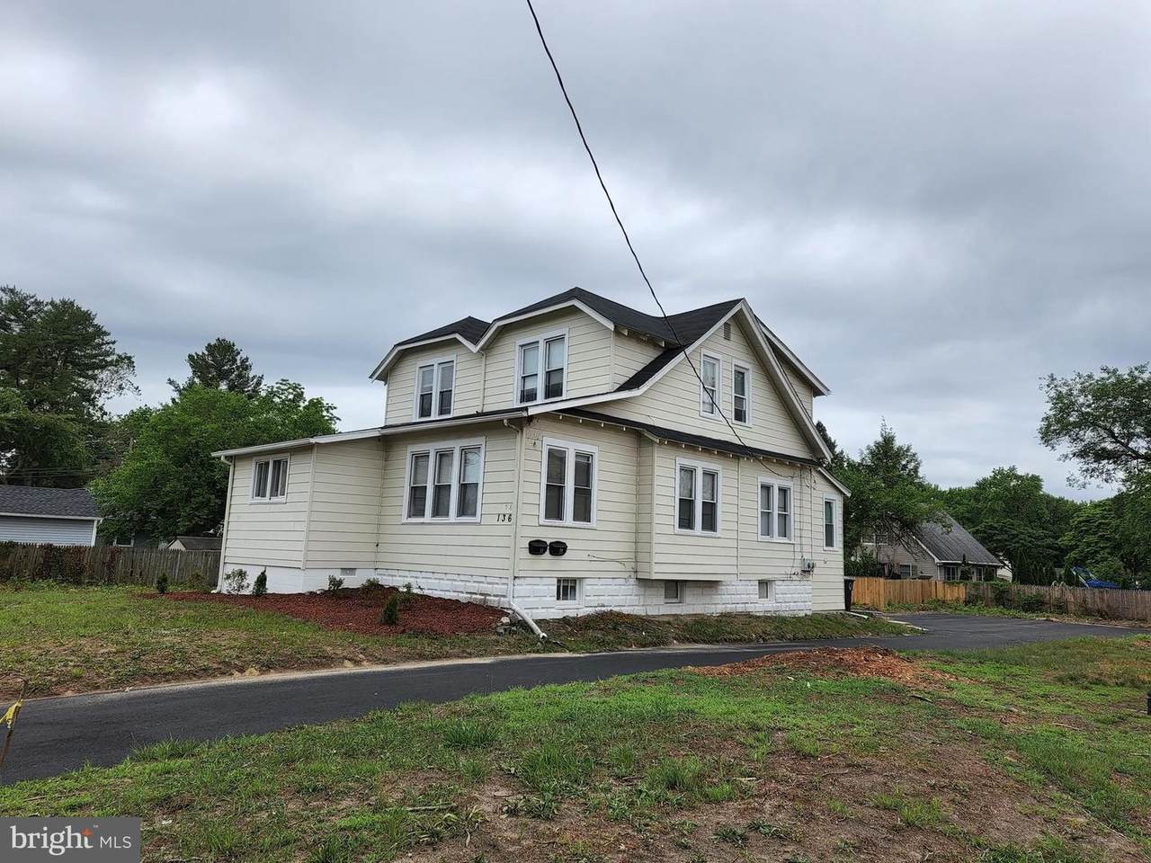 136 Walnut Avenue - Photo 1