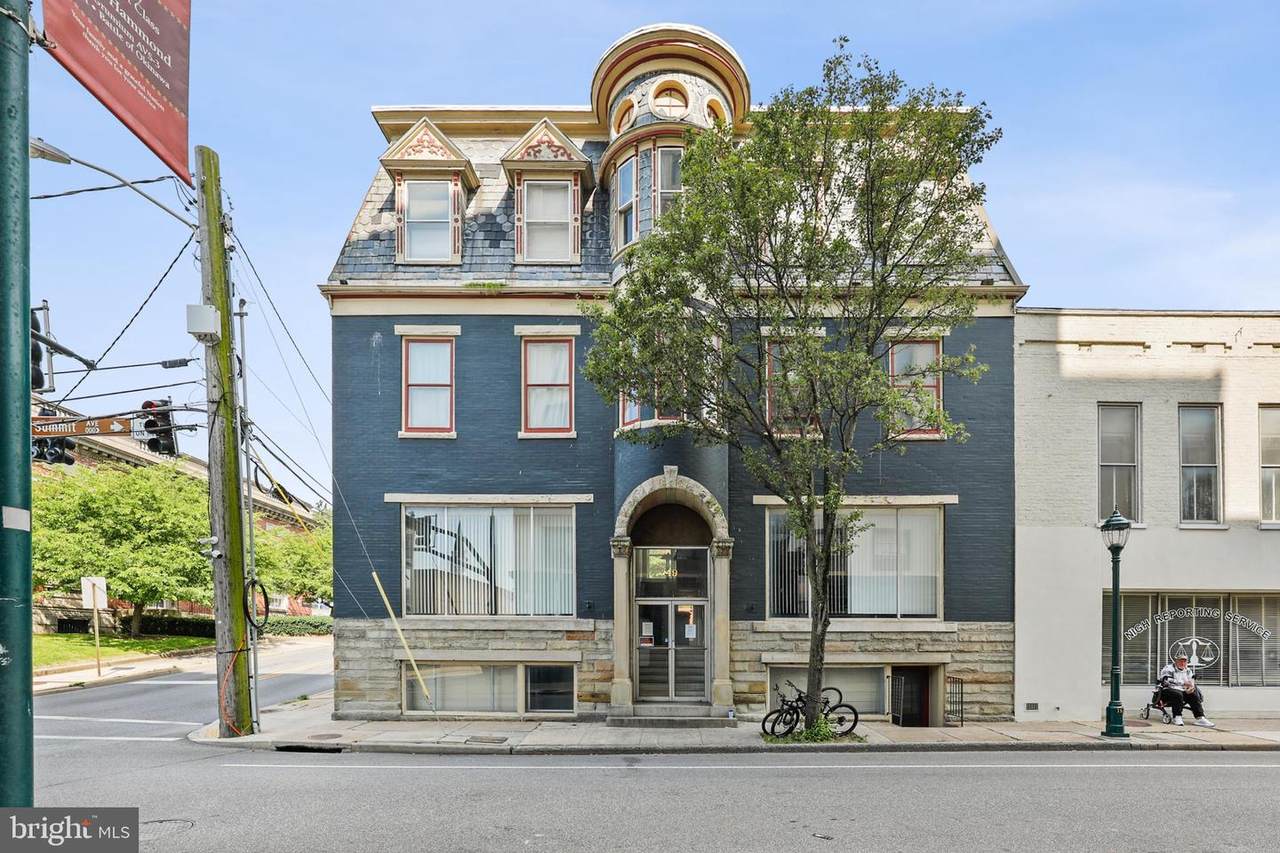 49 Summit Avenue - Photo 1