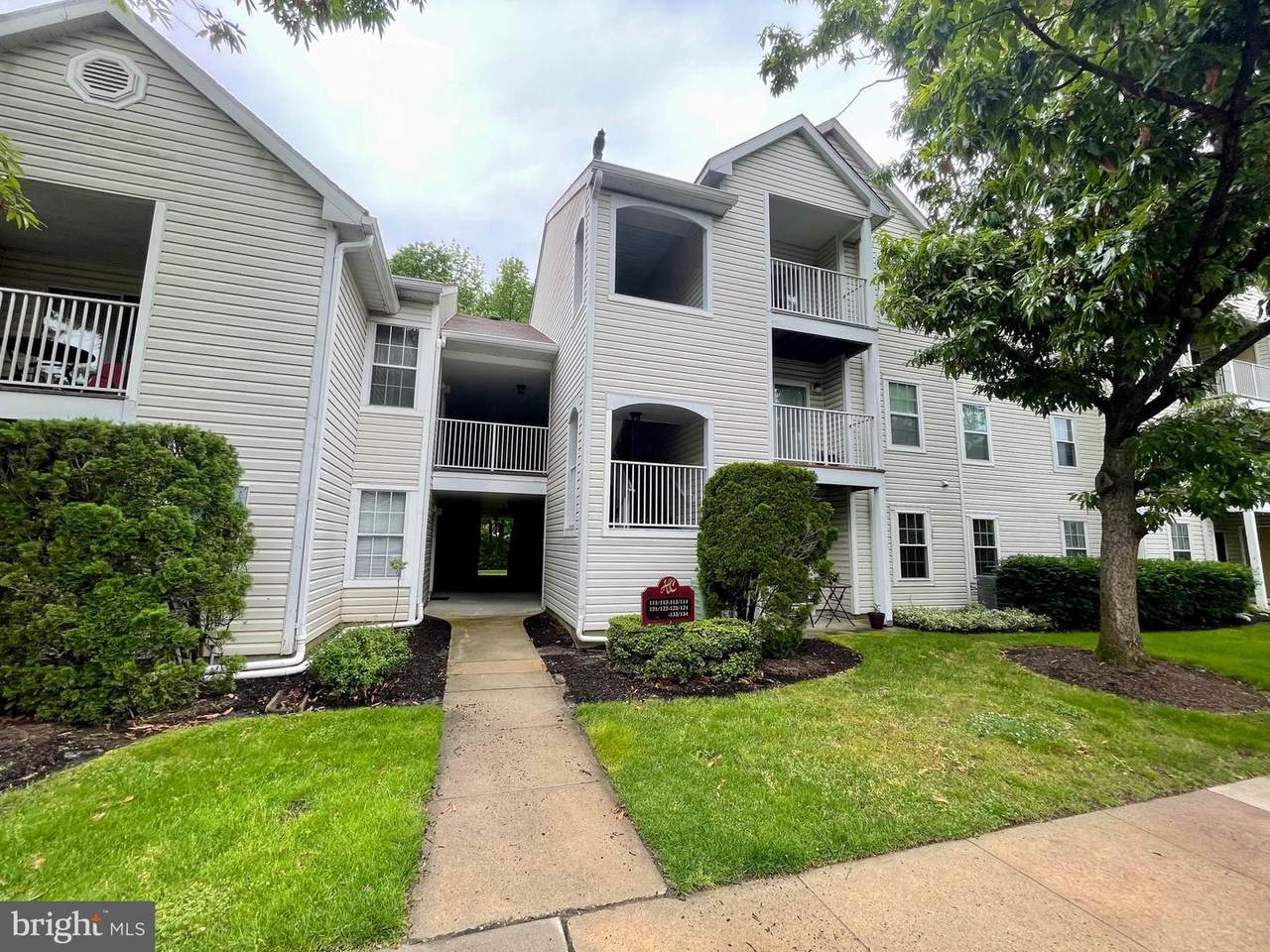 124 Walden Circle - Photo 1