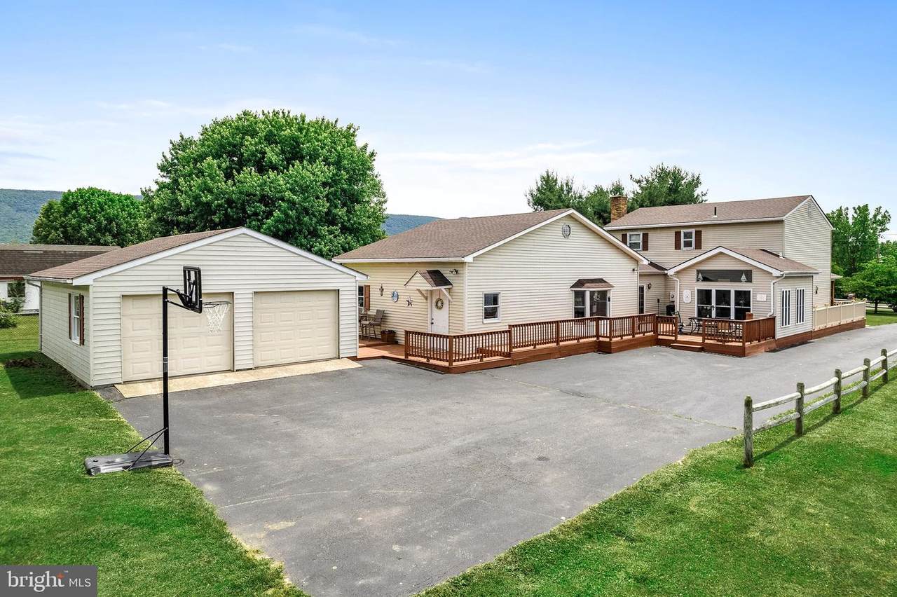 182 Lee Highway - Photo 1