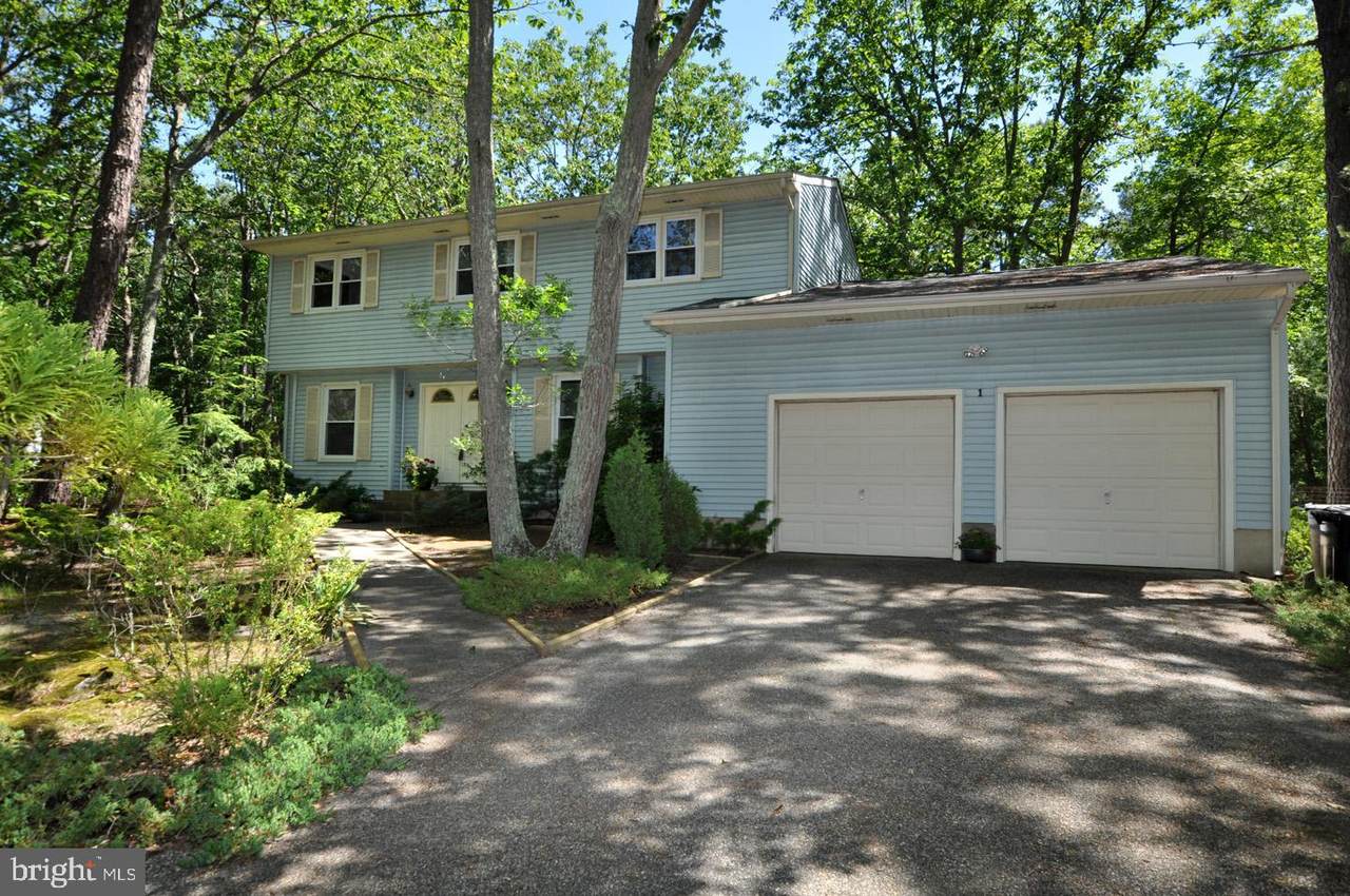 1 Woods Edge Court - Photo 1