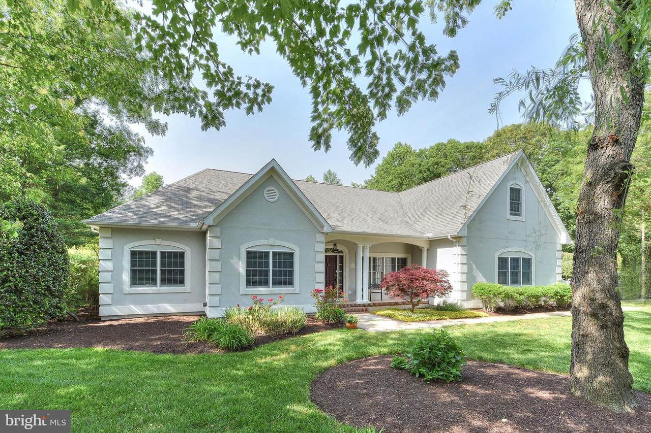 14 Southwood Shores Drive - Photo 1