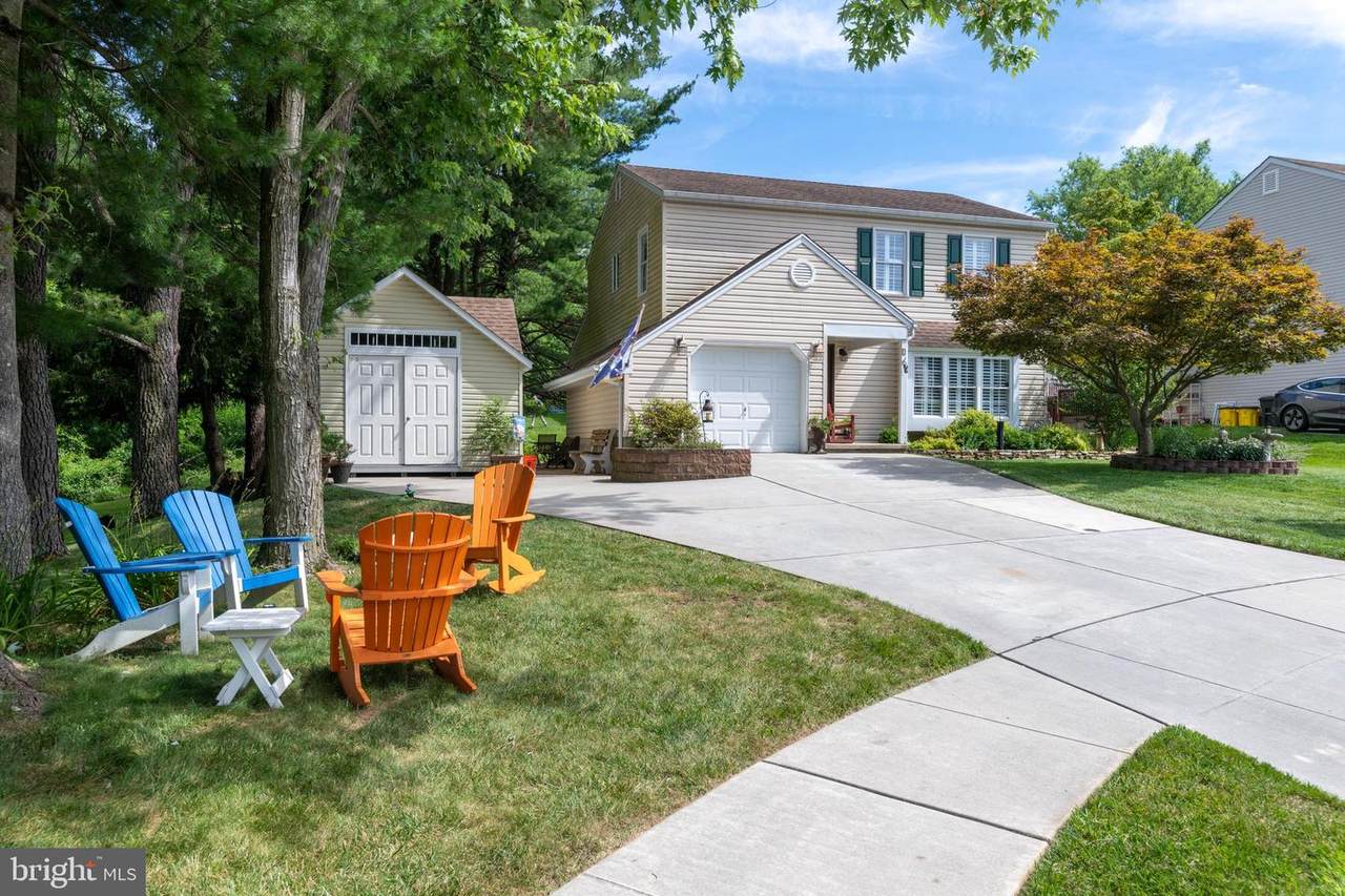 9 White Wood Court - Photo 1