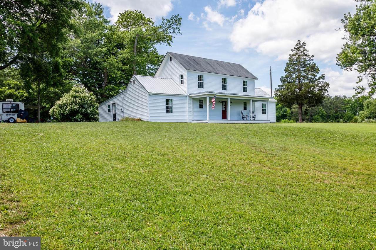 10842 Kings Highway - Photo 1