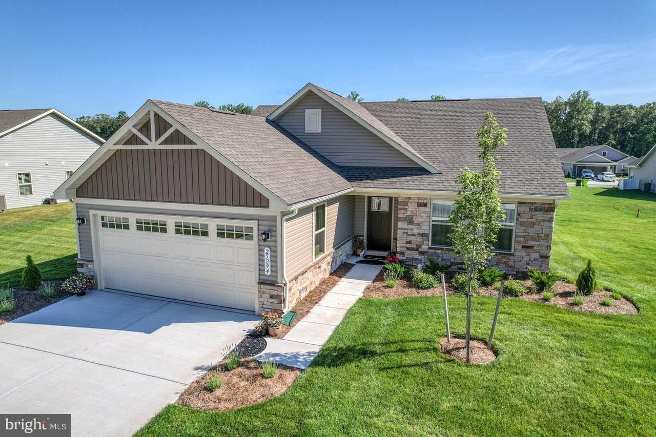 25294 Tannin Circle - Photo 1
