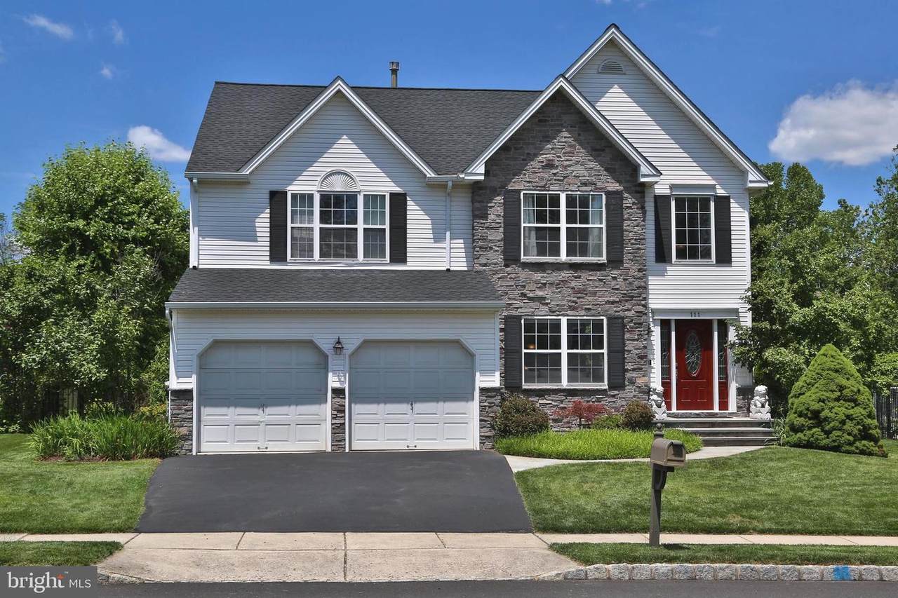 111 Riverwoods Drive - Photo 1