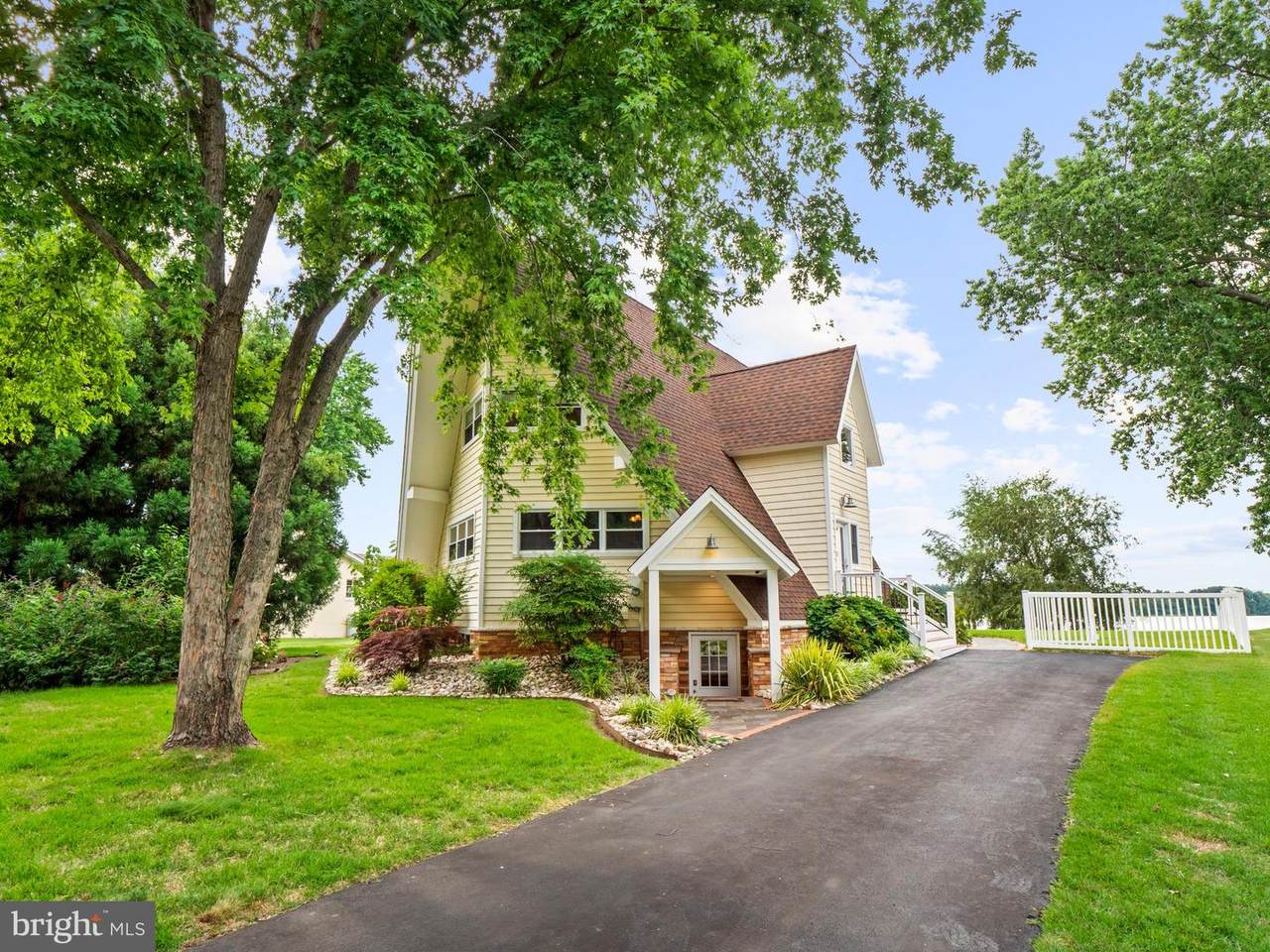 40282 Waterview Drive - Photo 1
