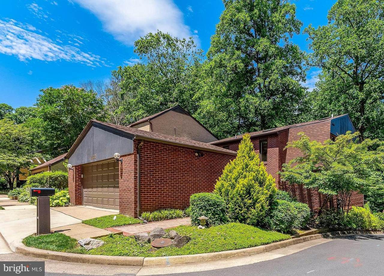 9900 Great Oaks Way - Photo 1