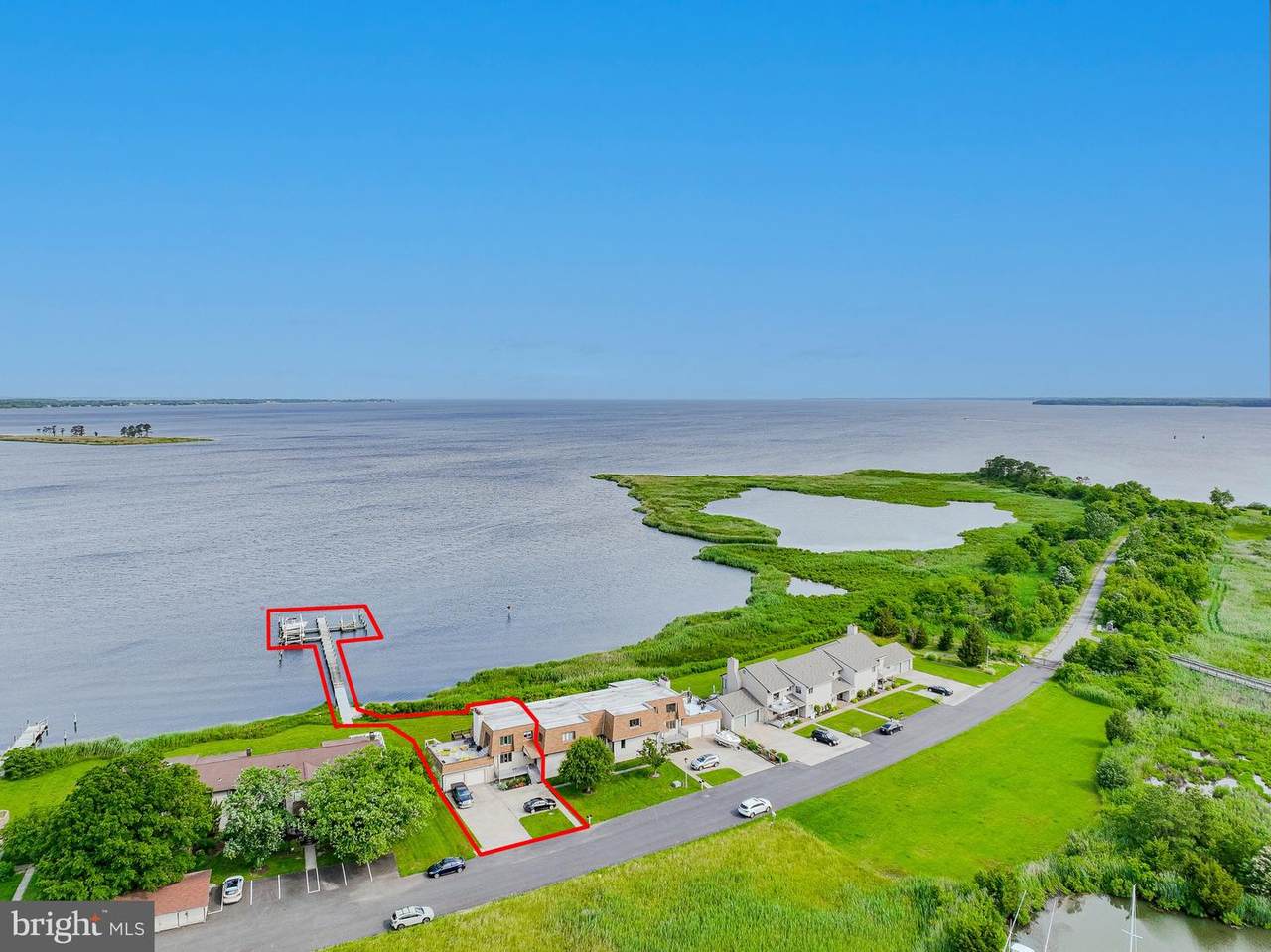 401 Swan Cove Lane - Photo 1