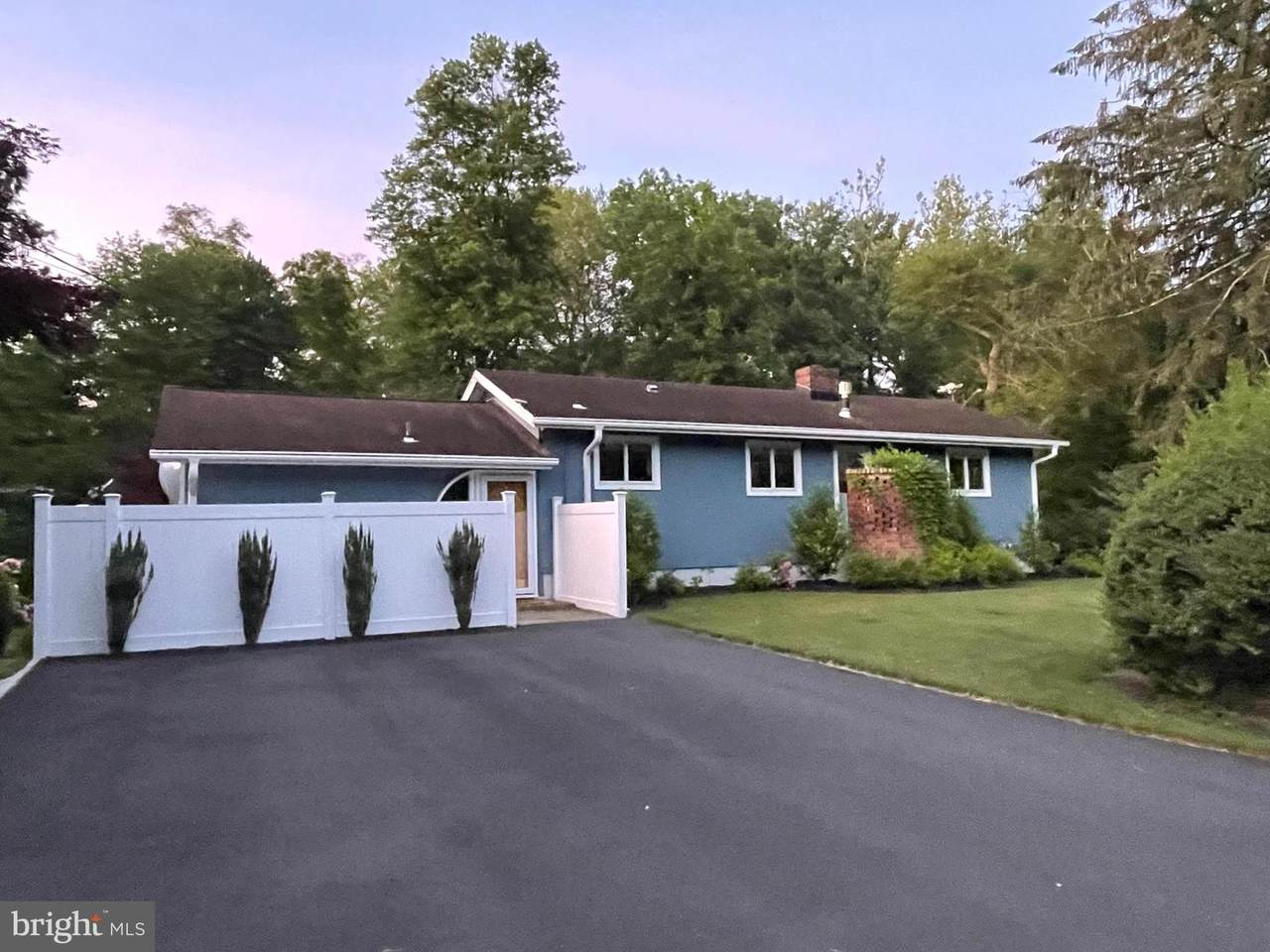 412 Clarksville Road - Photo 1