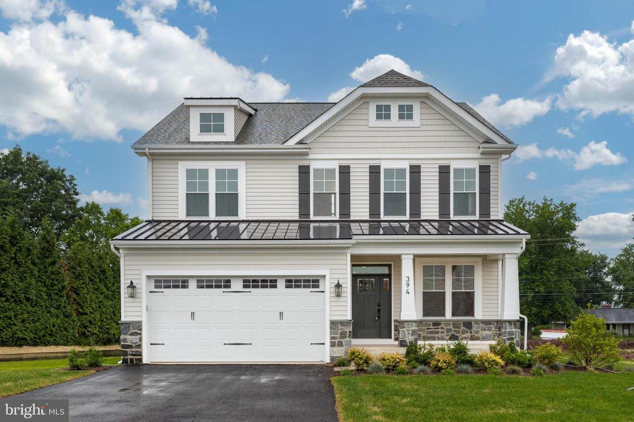 456 Maple Avenue - Photo 1