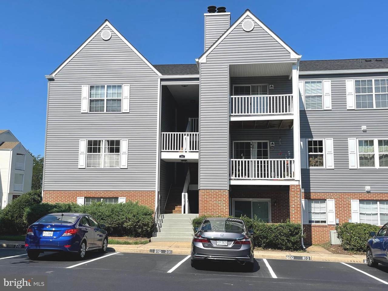 200 Grosvenor Lane - Photo 1