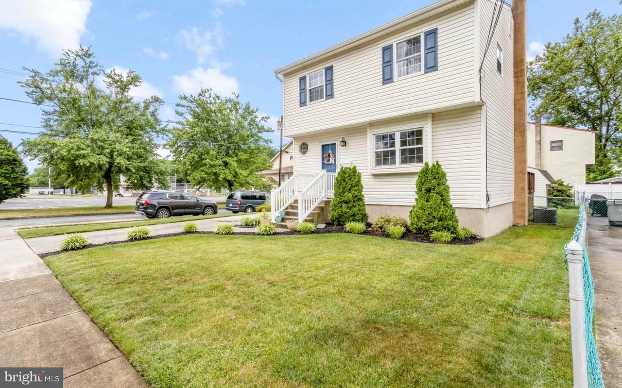 3453 Elm Avenue - Photo 1