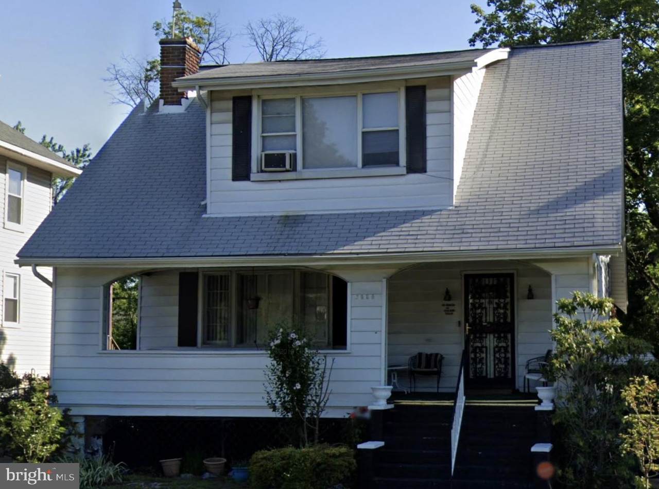3808 Barrington Road - Photo 1