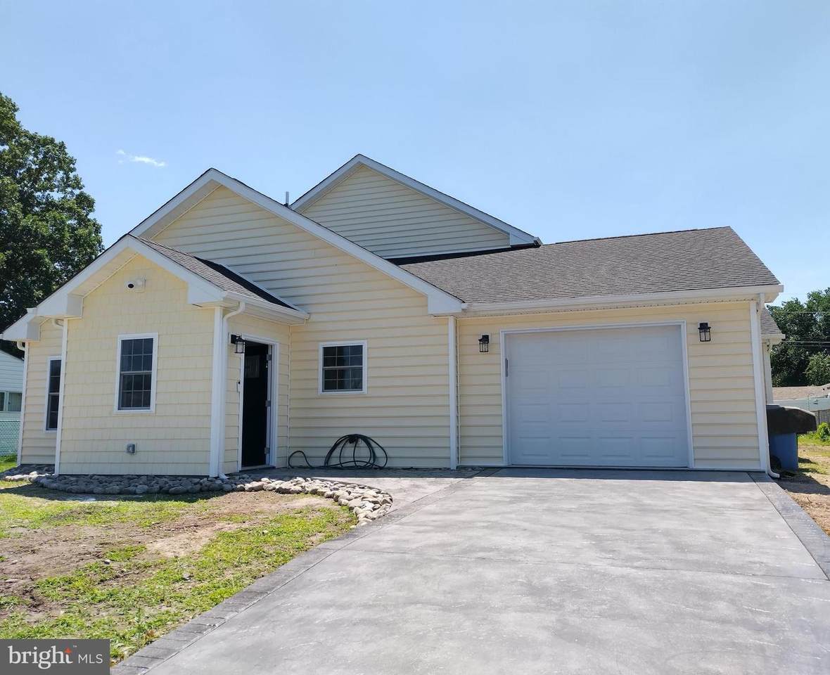 19 Mistletoe Lane - Photo 1