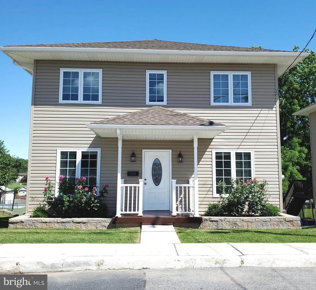 660 Main Street - Photo 1