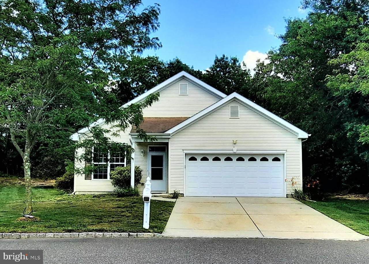 27 Lilly Drive - Photo 1