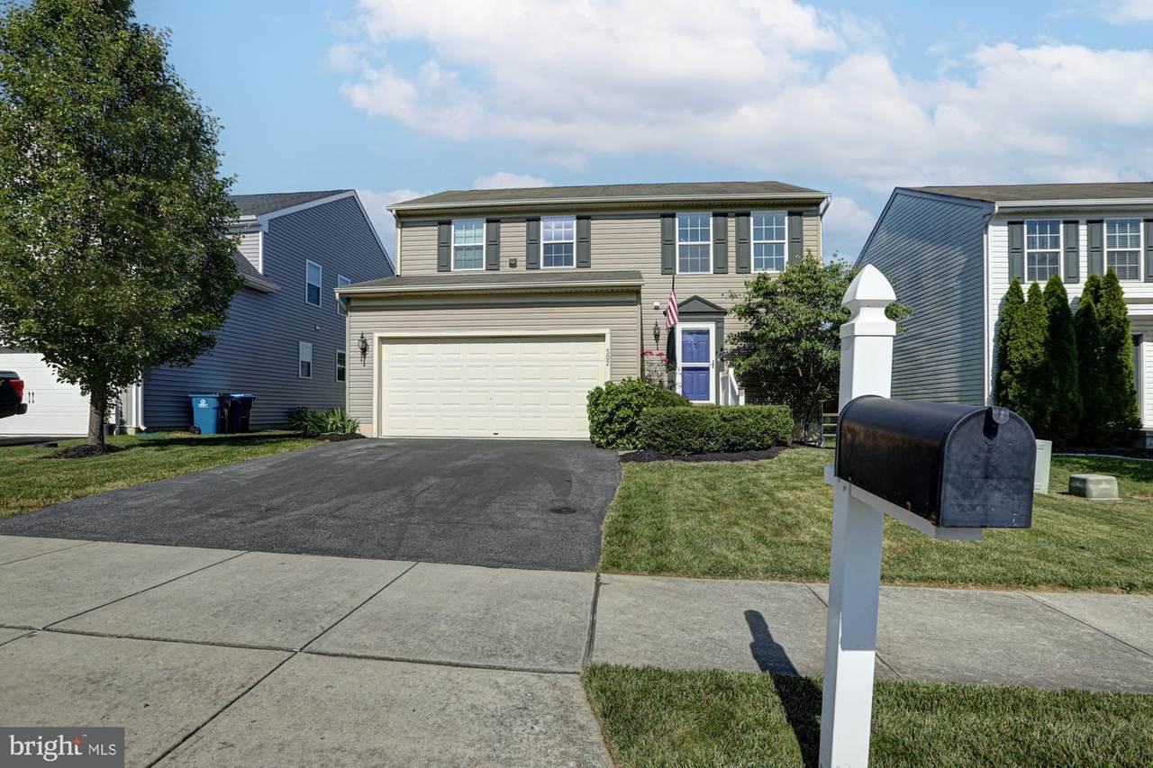 502 Toledo Court - Photo 1