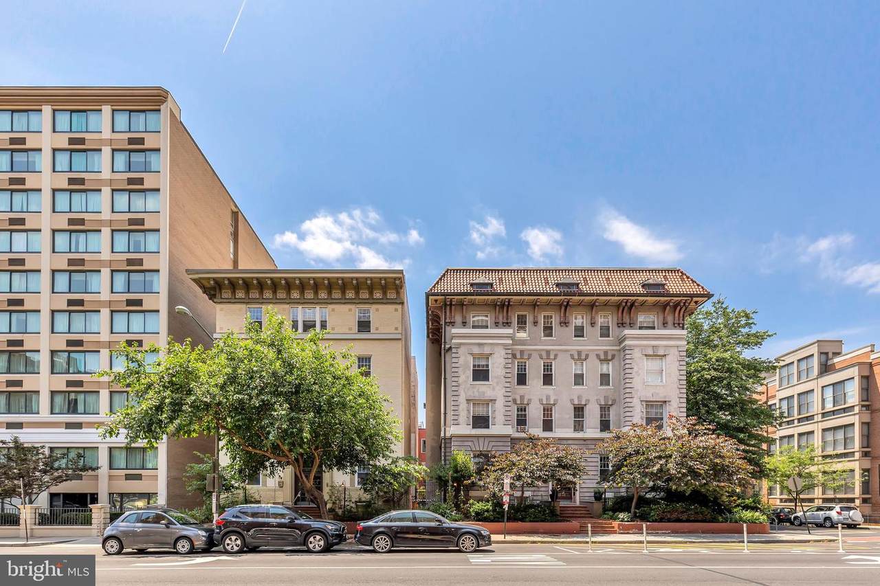 1322 15TH Street - Photo 1
