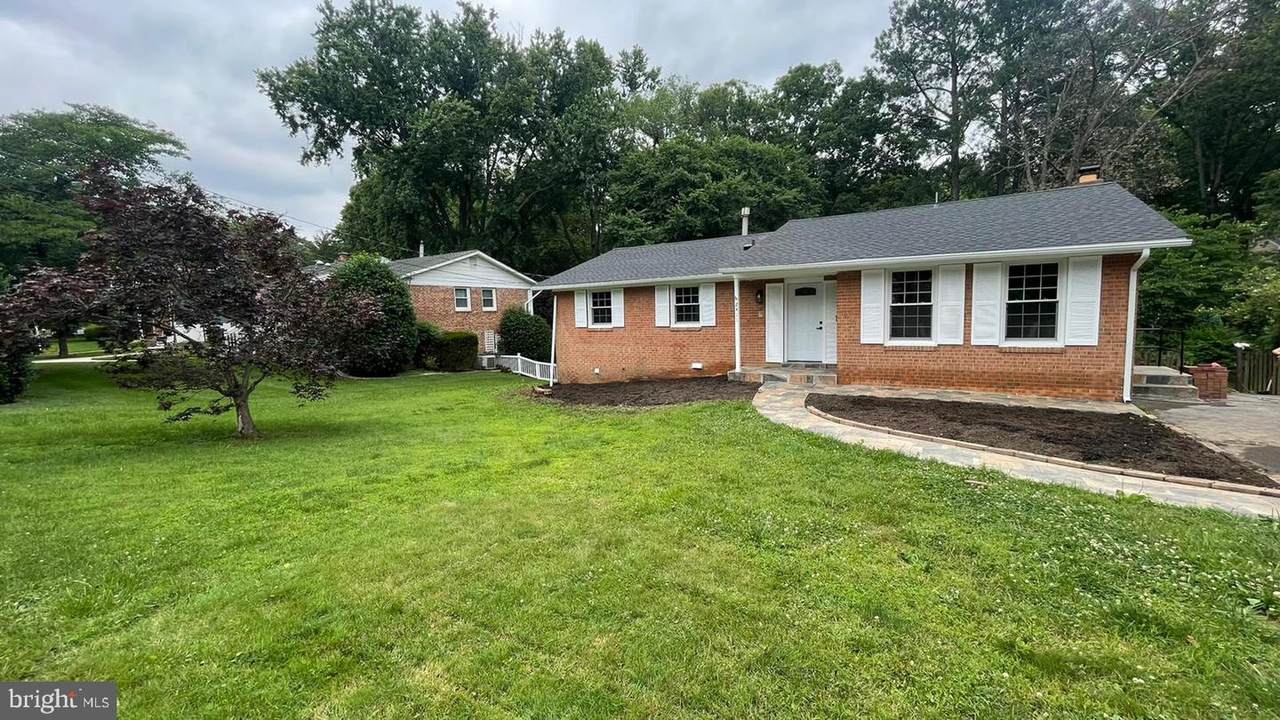 2411 Jackson Parkway - Photo 1