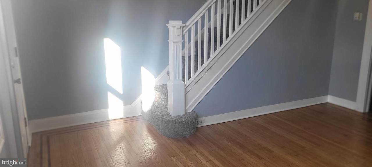 2846 Mayfield Avenue - Photo 1