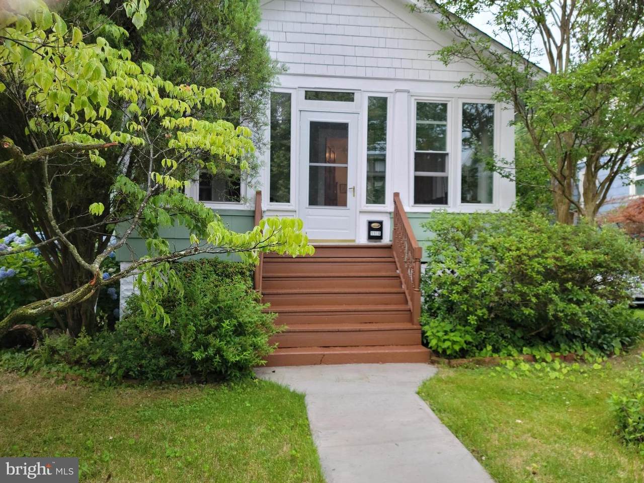 1106 17TH Street - Photo 1
