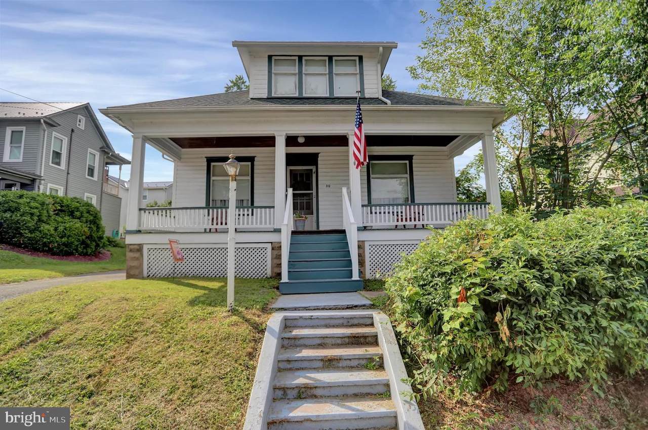 312 Sunbury Street - Photo 1