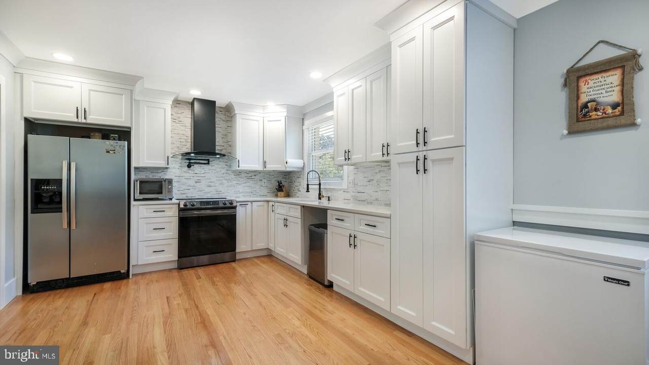 202 Dupont Circle - Photo 1